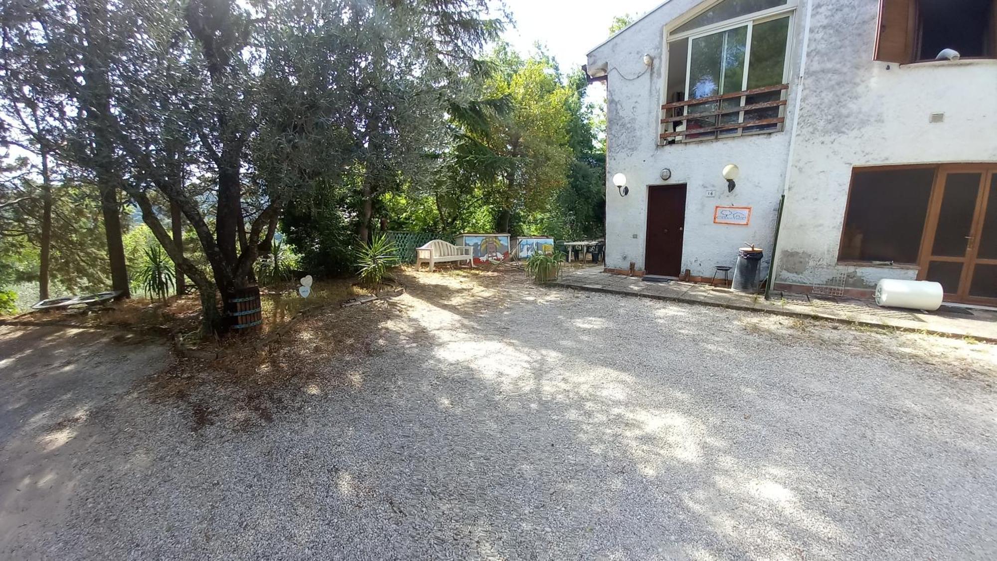 Casa Nel Verde Terni Exterior photo
